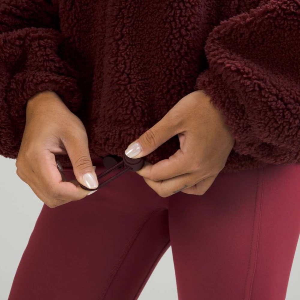 NWOT Lululemon Cinchable Fleece Zip-Up in Red Merlot Size 12 - Picture 4 of 16